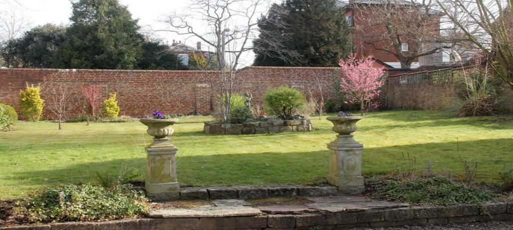 ホテル Aylestone Court ヘレフォード エクステリア 写真